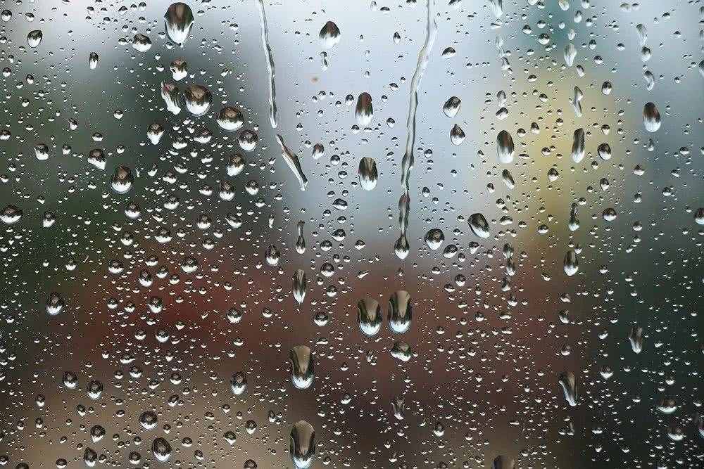 向天空放一炮就能下雨，人工降雨是如何做到的！