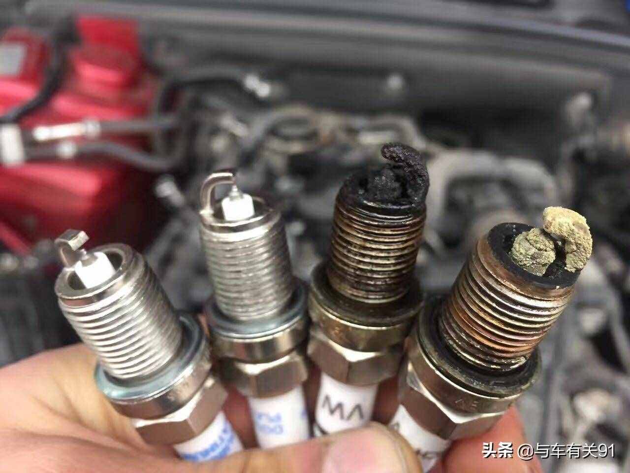 火花塞到底多少公里换？小心4S店和修理厂这个套路，很多车友被坑