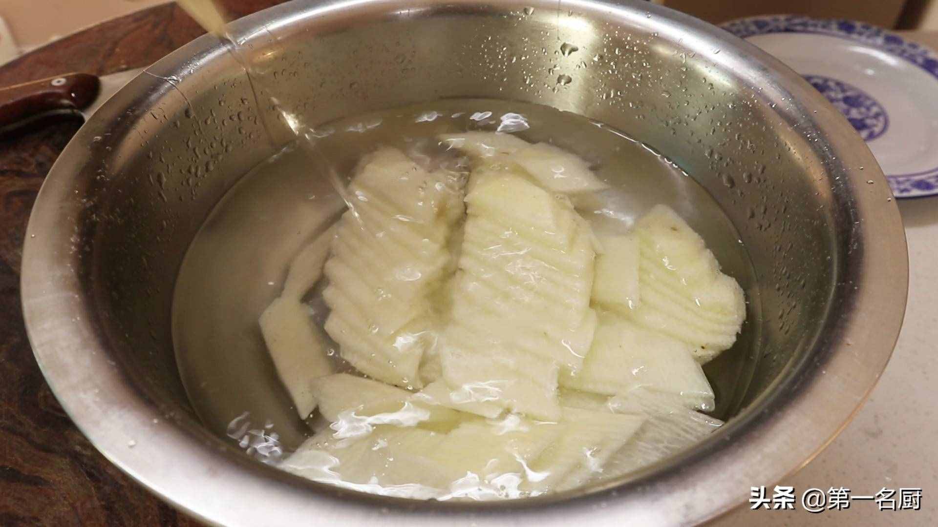 半个山药加2个鸡蛋，没想到这么好吃，鲜香脆嫩，健脾开胃