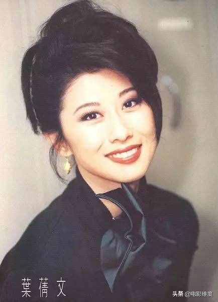 58岁叶倩文，曾经红极一时，嫁大14岁林子祥，如今家庭幸福