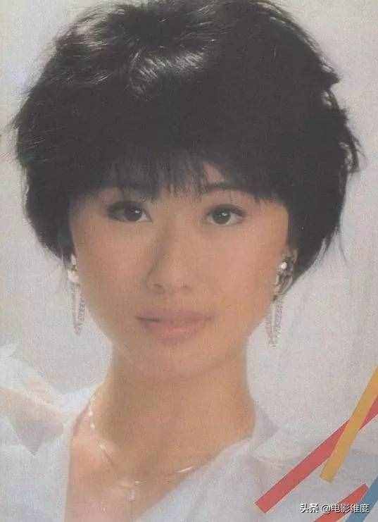 58岁叶倩文，曾经红极一时，嫁大14岁林子祥，如今家庭幸福