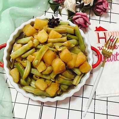 家常土豆炖豆角的做法