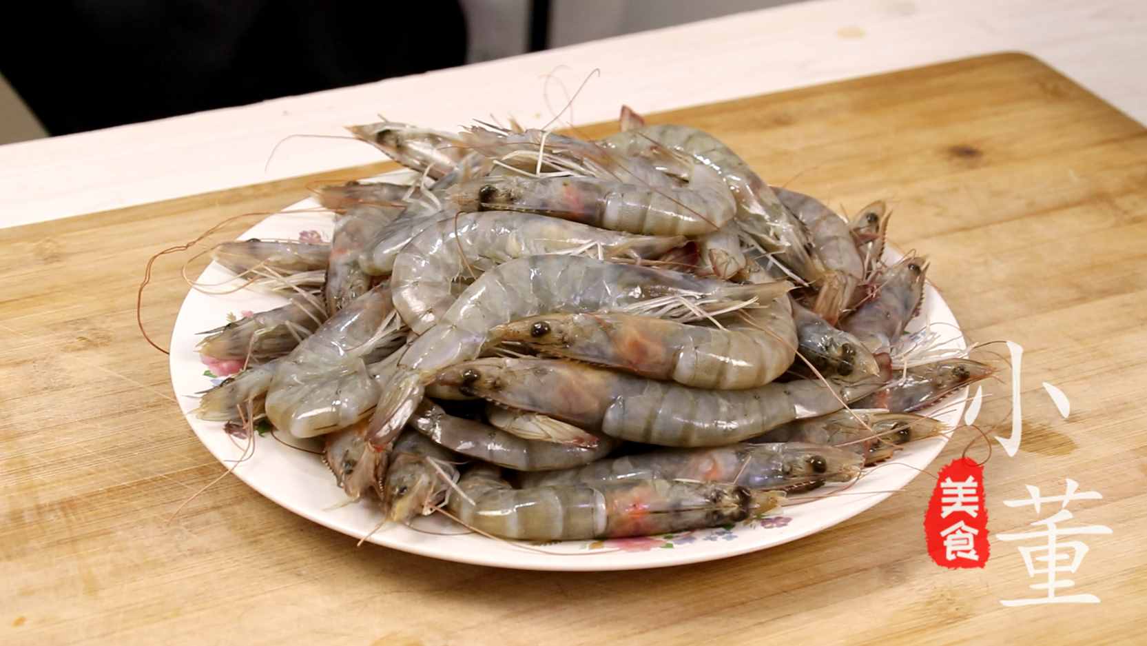 想吃虾不要再去饭店了，教你6种做法，总有一道是你喜欢的