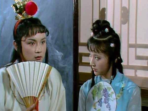 宝黛之恋失败，根本原因是什么？宝钗的介入，还是王夫人的刚愎？
