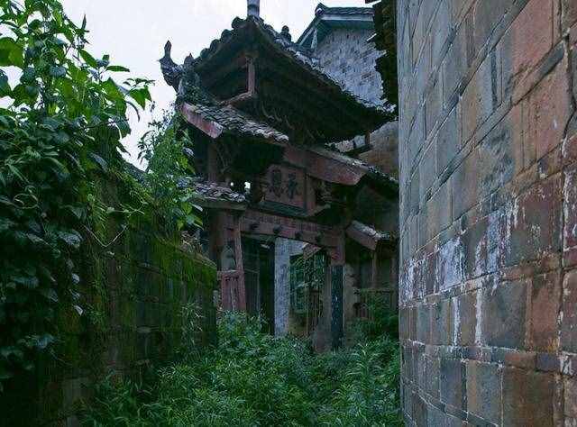江西一“鲜为人知”的古镇，位于抚州，独特的赣派建筑令人称赞