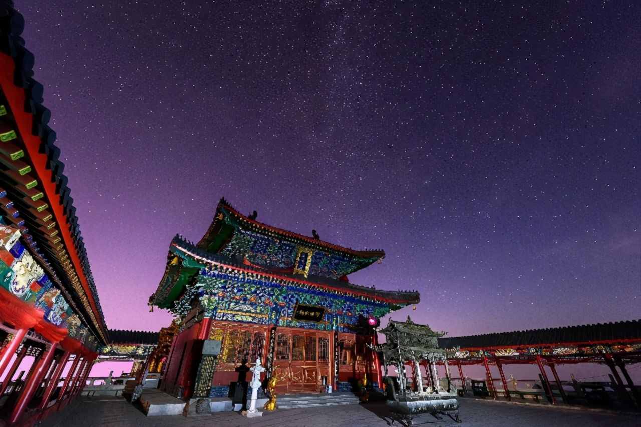 揭秘唐三彩，从种类到制作，东方艺术瑰宝的风光