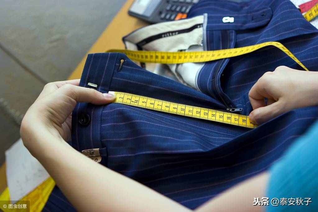 个人在家做一件简单衣服的三个制作步骤，做衣服不要想的太复杂