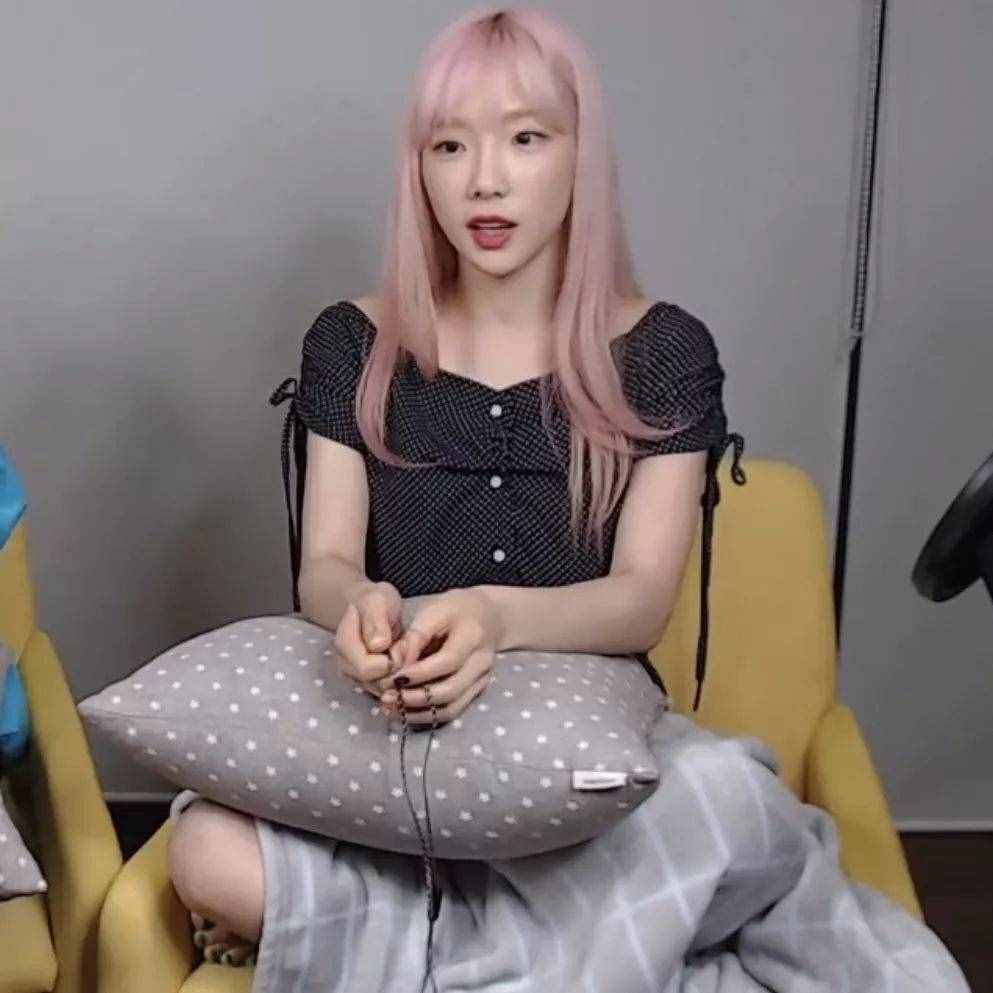泰妍深夜逛街扫货，原来韩国有这么多值得剁手的小众彩妆