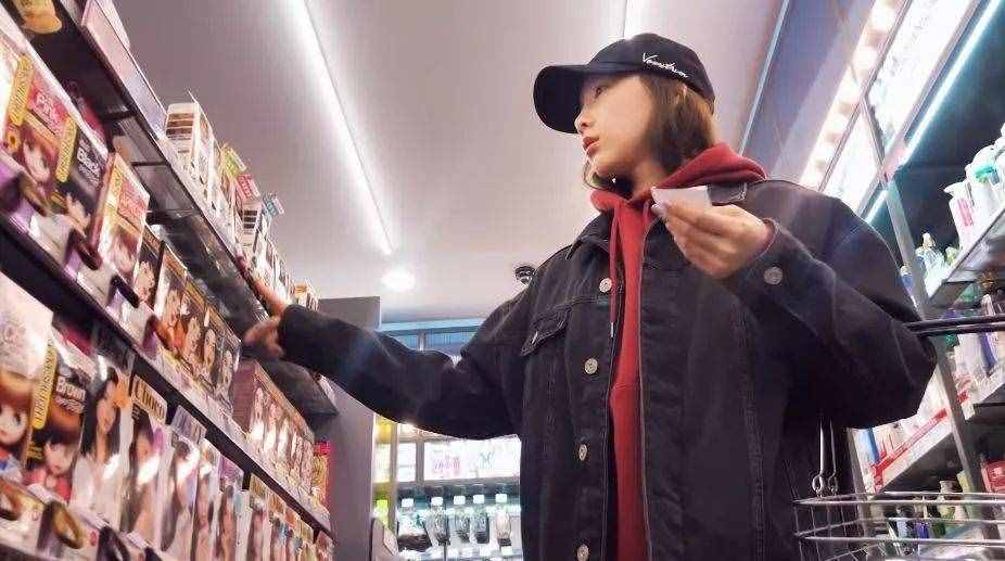 泰妍深夜逛街扫货，原来韩国有这么多值得剁手的小众彩妆