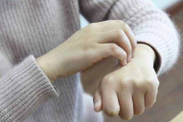 秋季天气干燥、皮炎高发，别和湿疹混淆了！两者有5大区别