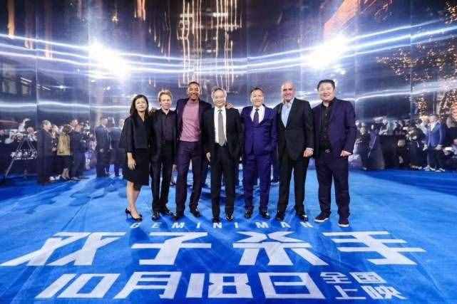 全球票房破18亿美元，李安新片轰动影坛，奥斯卡导演变身技术帝