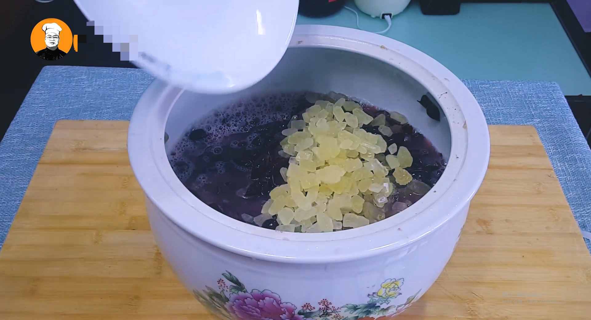 葡萄酒不用买！老刘教你在家做，步骤简答详细，放一年都不会坏