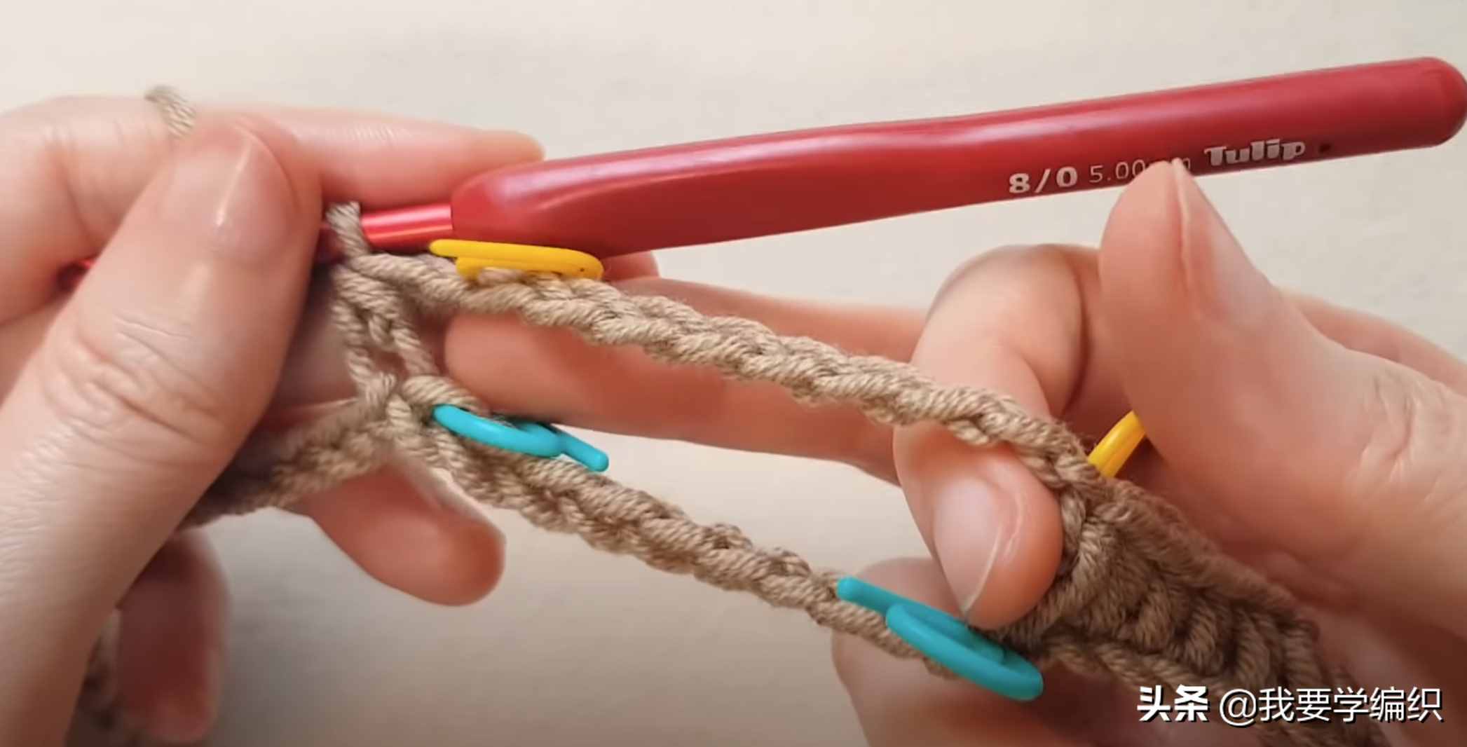 轻便简约的保暖小围脖，1天就能完成一条，罗纹条小围脖编织教程