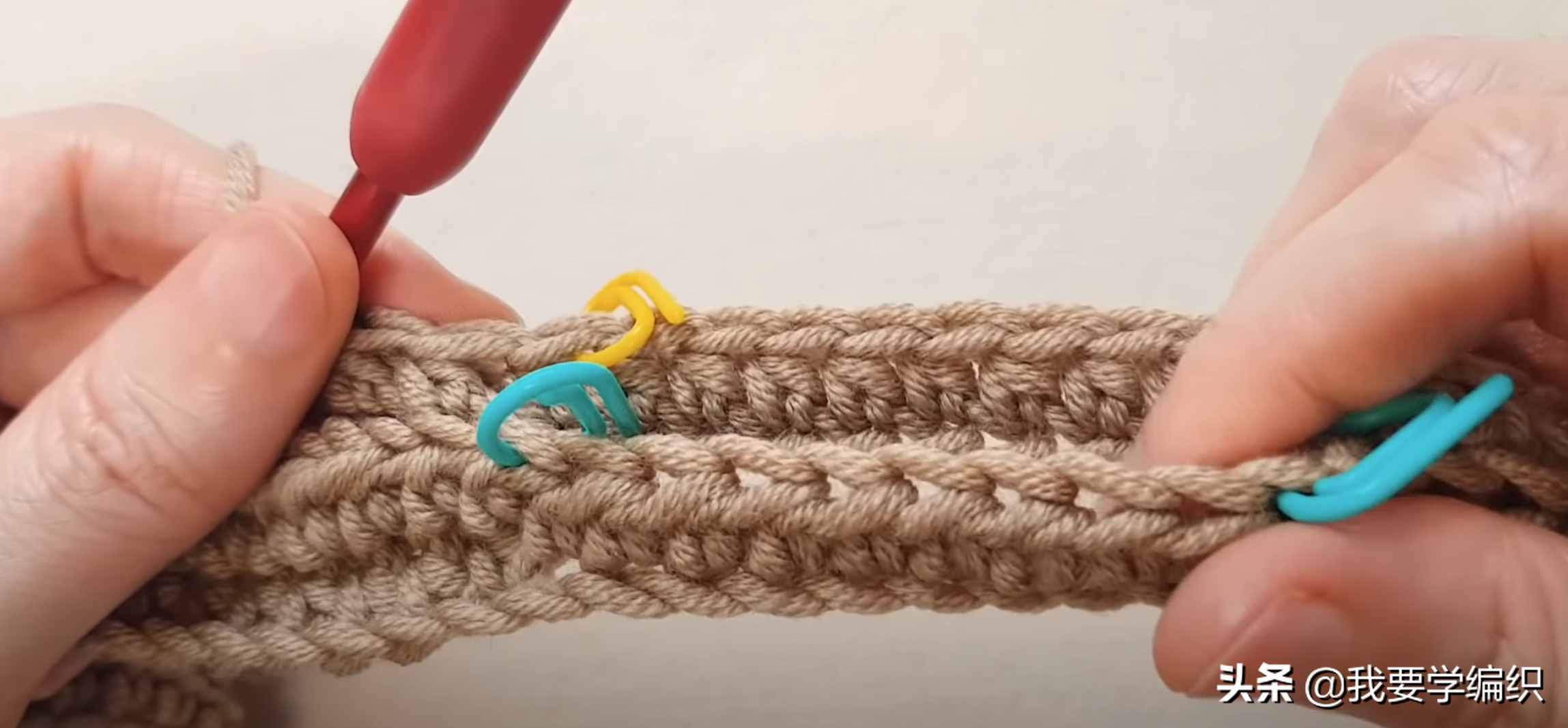 轻便简约的保暖小围脖，1天就能完成一条，罗纹条小围脖编织教程