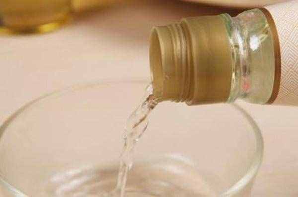 白醋的几大护肤妙用，很多人都不知道，学到就是赚到