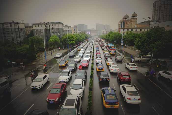 平淡日子里的刺