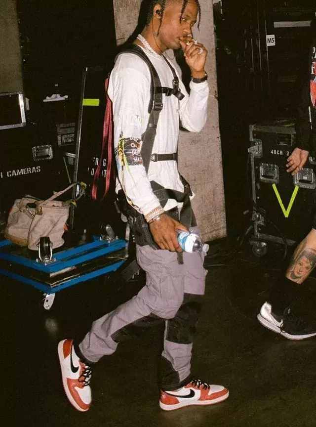 高帮鞋显腿短？涨姿势，原来要这么穿！