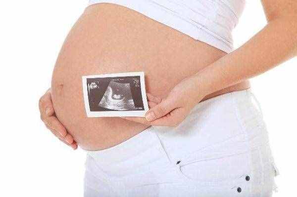 原来孕期经常哭泣，对胎儿会有四大影响，孕妇早知道早受益