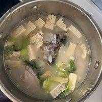 清炖鱼汤的做法图解3