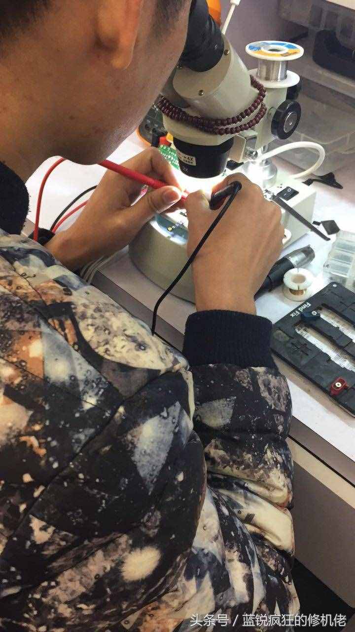 手机进水不开机怎么抢救