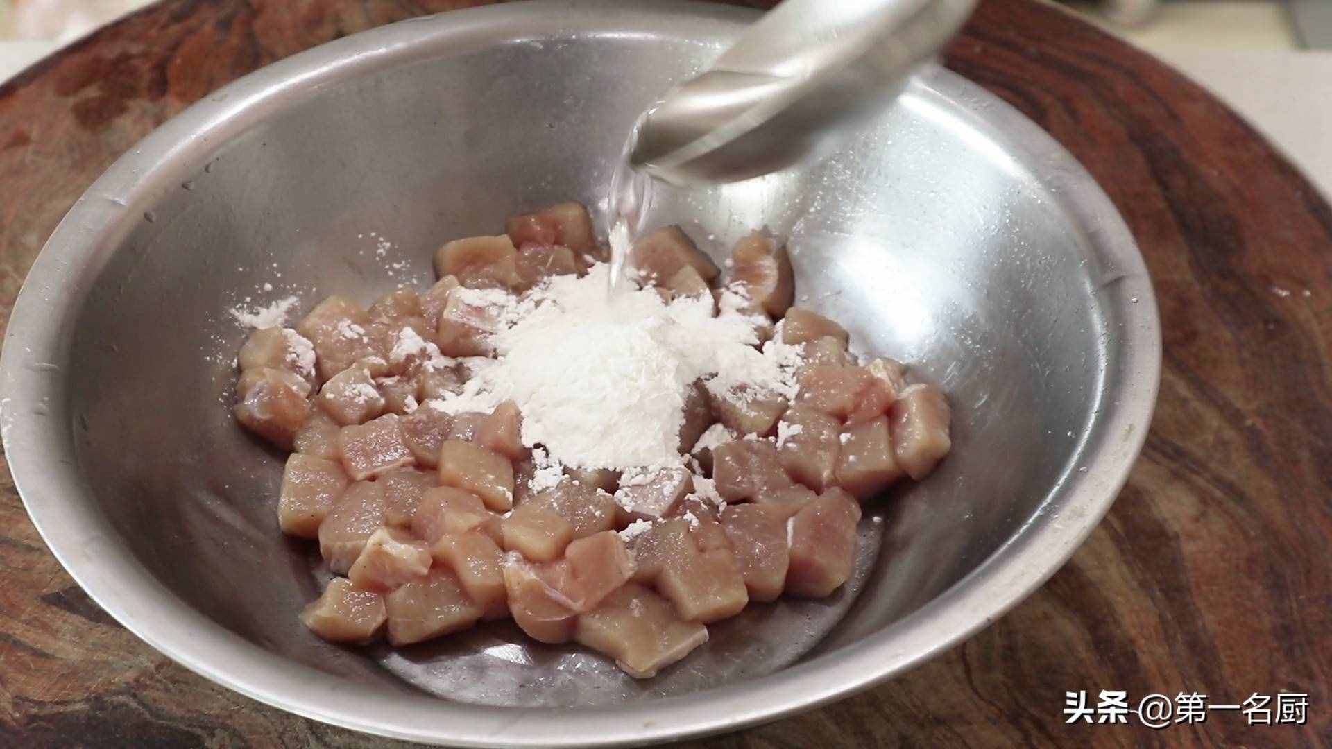 熘肉段的家常做法，详细讲解挂糊和调汁技巧，简单实用，先收藏了