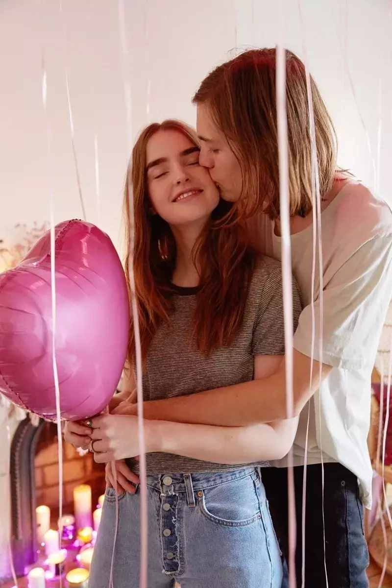 明天情人节了，送男友什么礼物？这一篇保证不会出错！