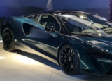 McLaren的第一款插电式混合动力超级跑车抵达市场