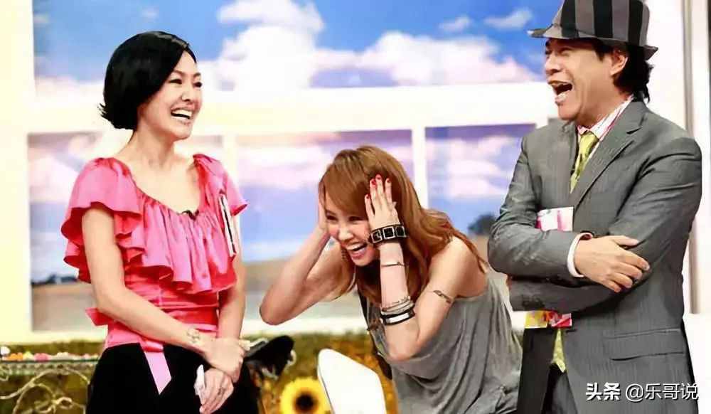 睡彭，逼婚信，与32个猛男暧昧，蔡依林的情史可不止周杰伦