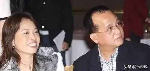 睡彭，逼婚信，与32个猛男暧昧，蔡依林的情史可不止周杰伦