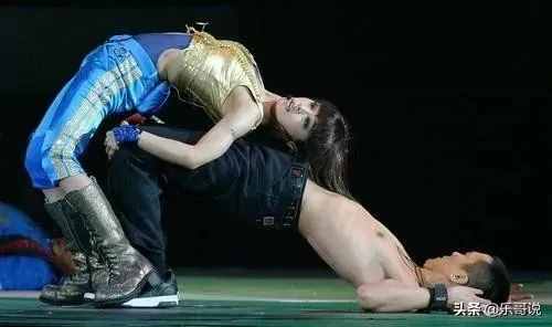 睡彭，逼婚信，与32个猛男暧昧，蔡依林的情史可不止周杰伦