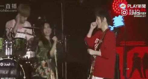 睡彭，逼婚信，与32个猛男暧昧，蔡依林的情史可不止周杰伦