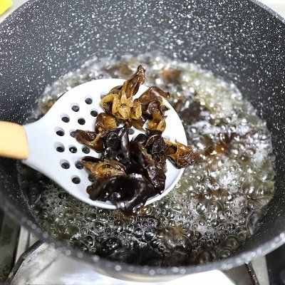 99%的人都吃过的白切鸡腿，只有1%的人会做