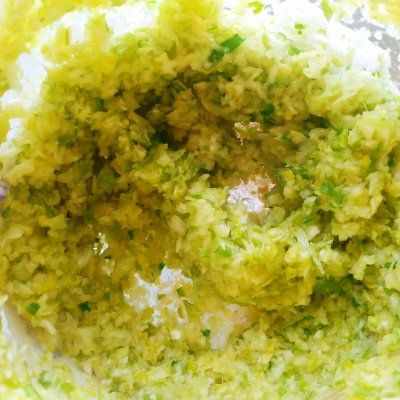 配着这盘内蒙特色美食——稍美，米饭可以吃三大碗