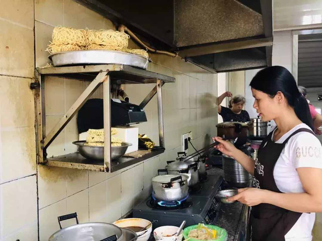 隐藏在柳州深巷旮旯的美食，没有熟人带路，你根本找不到