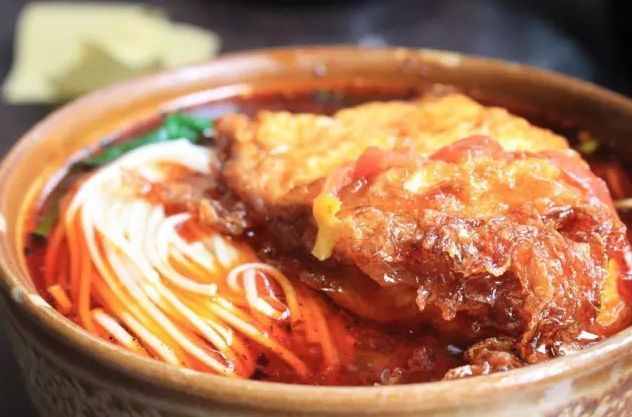 收藏！成都最火的18条美食街，再有人问来成都吃什么，就甩给他！
