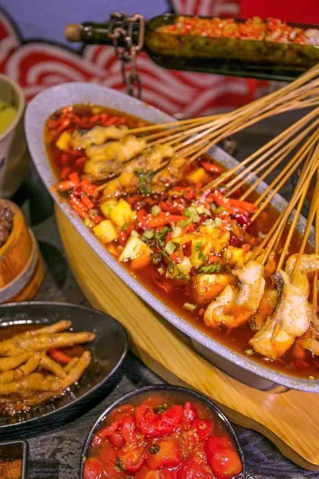 收藏！成都最火的18条美食街，再有人问来成都吃什么，就甩给他！