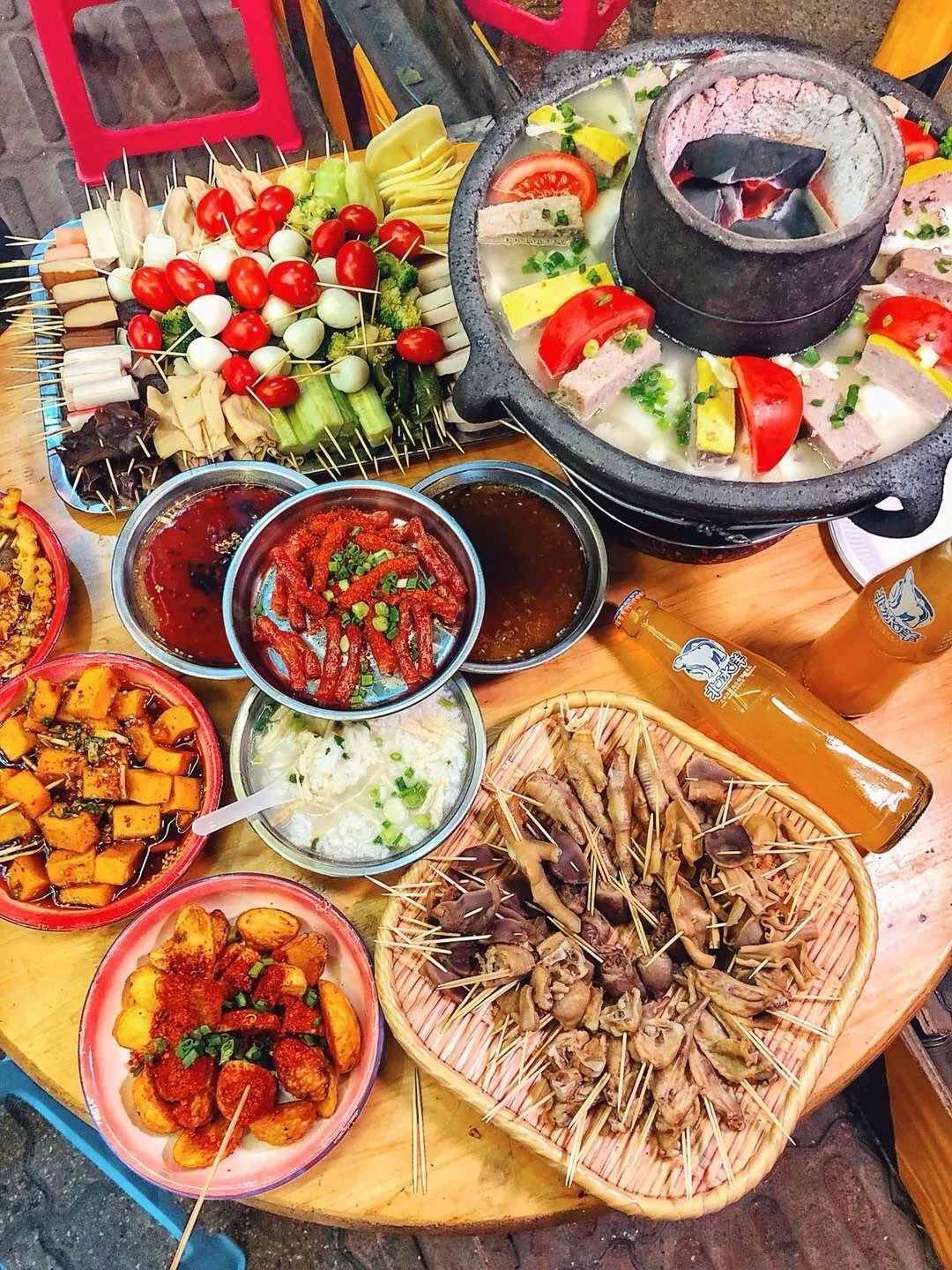 收藏！成都最火的18条美食街，再有人问来成都吃什么，就甩给他！