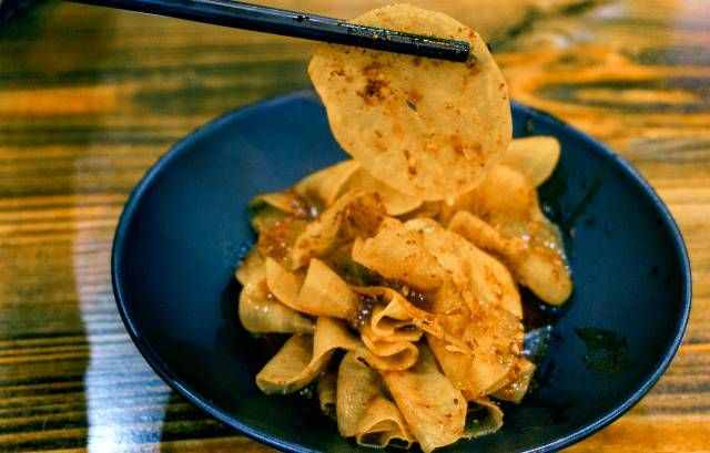 收藏！成都最火的18条美食街，再有人问来成都吃什么，就甩给他！