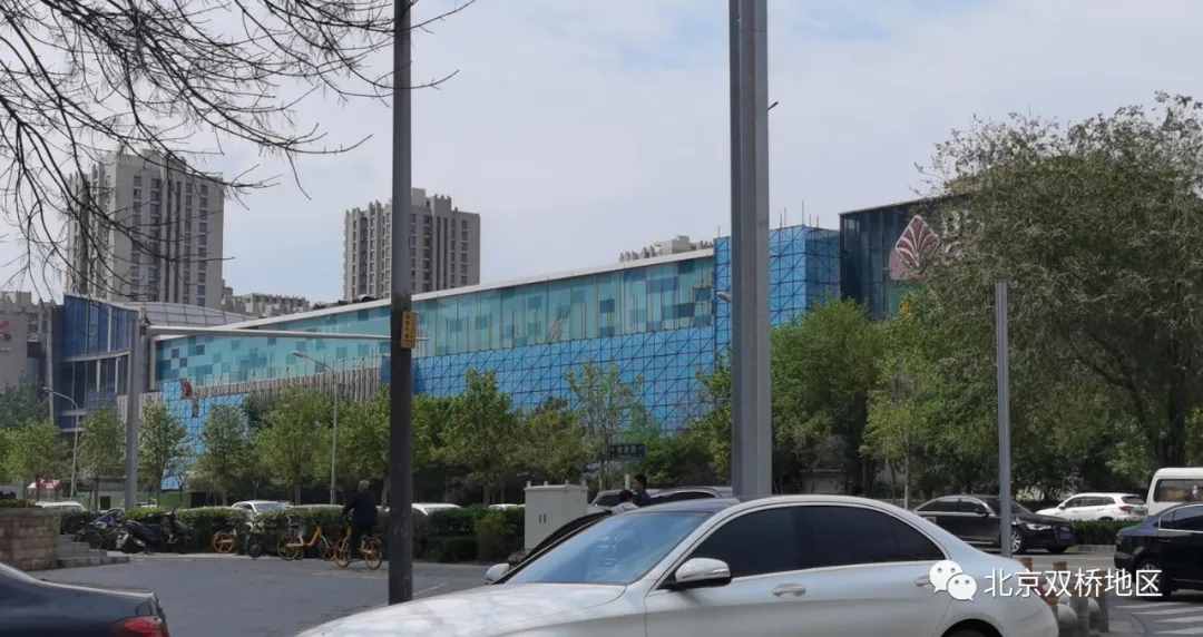 已经露出新玻璃外立面！常营华联最新施工进展来了