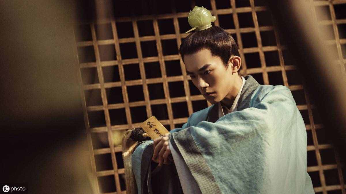 黄台之瓜什么意思？看完这两个典故，不言自明