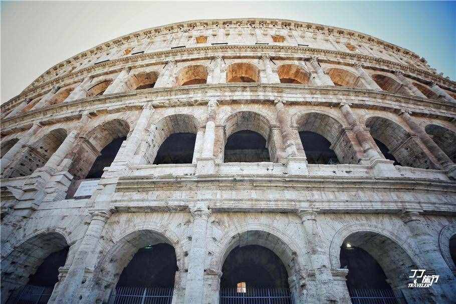 凶狠残忍的古罗马斗兽场，伟大建筑背后的红色悲壮史诗