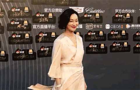 范冰冰走了红毯，刘亦菲正式营业，新人也在拼命冒头！｜谁最美