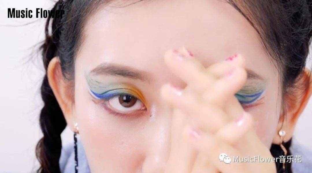 16个颜色的眼线笔，究竟有多好用？