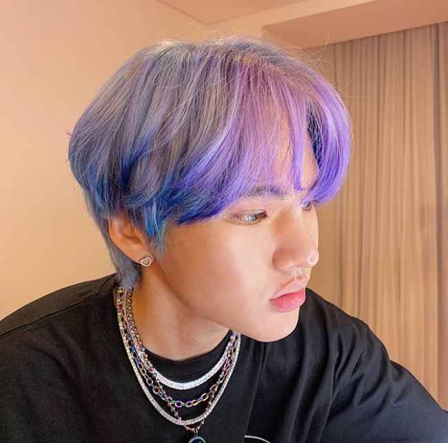 韩国男星晒整容前后对比，差距太大很惊人，被指最新照鼻尖像有坑