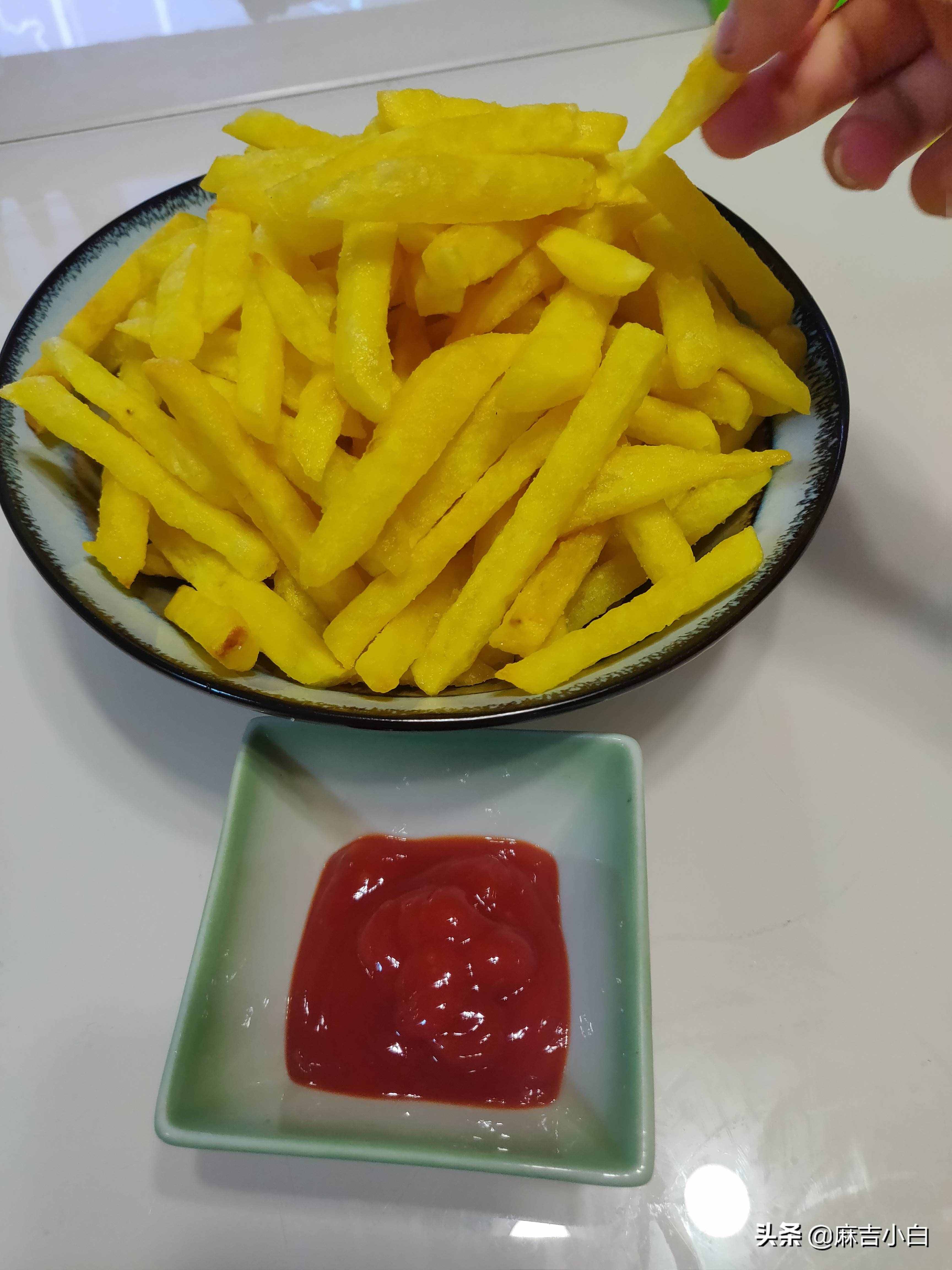 你们要的家庭版简易炸薯条详细步骤来啦！叮叮叮！快来查收