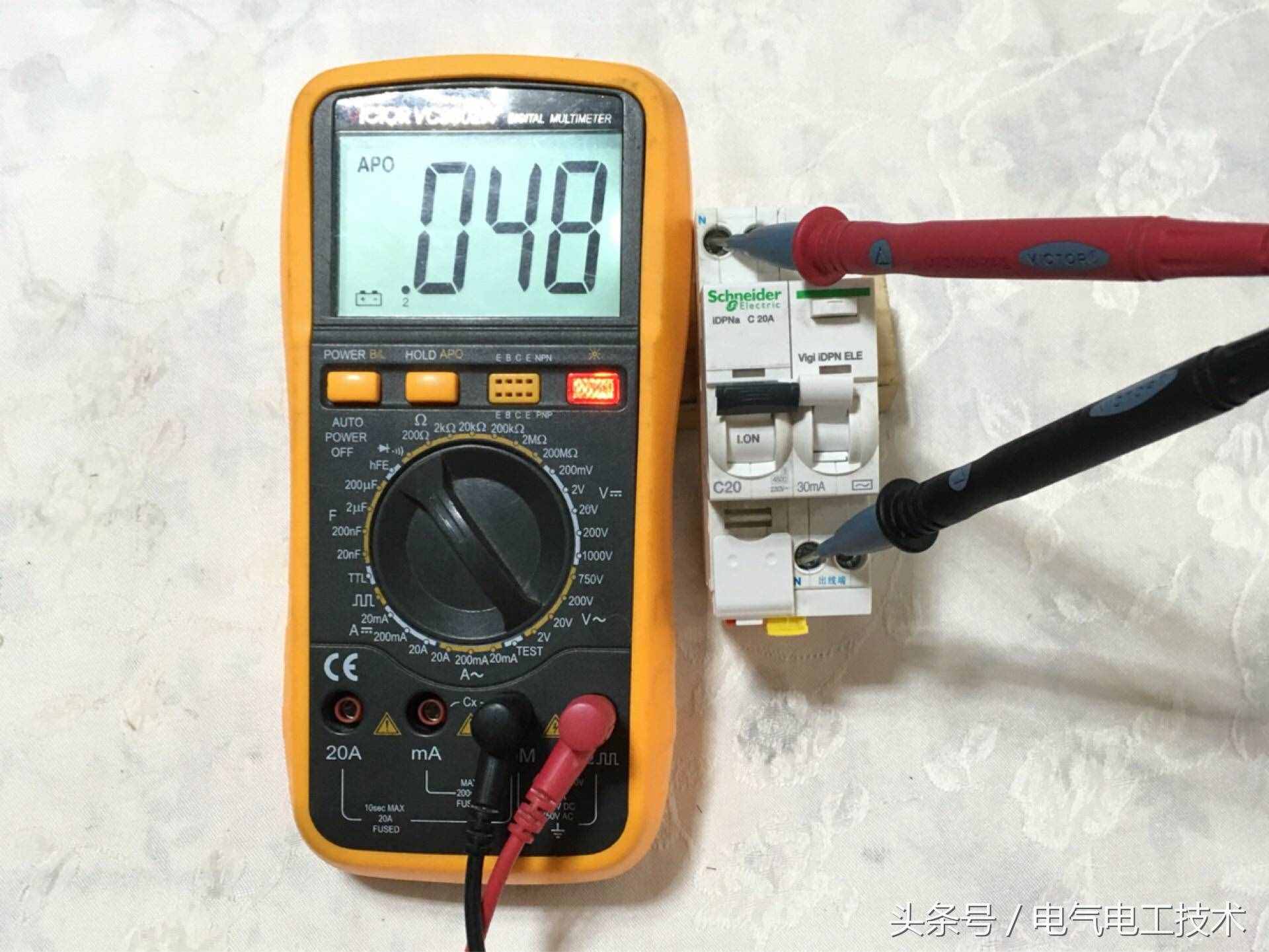 漏保该怎么接线？左零右火？左火右零？一文告诉你，学电工不迷惑