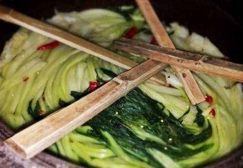 腌菜吃多了，会不会亚硝酸盐超标致癌？注意三件事，就可以放心吃