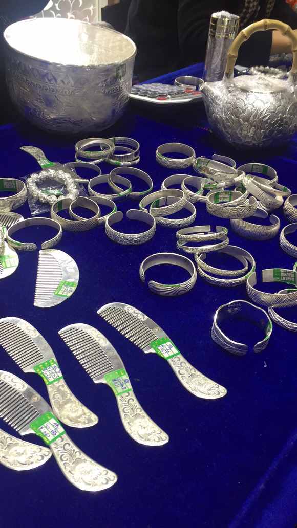 杭州特产哪些最适合送朋友？一份杭州特产大全送给你