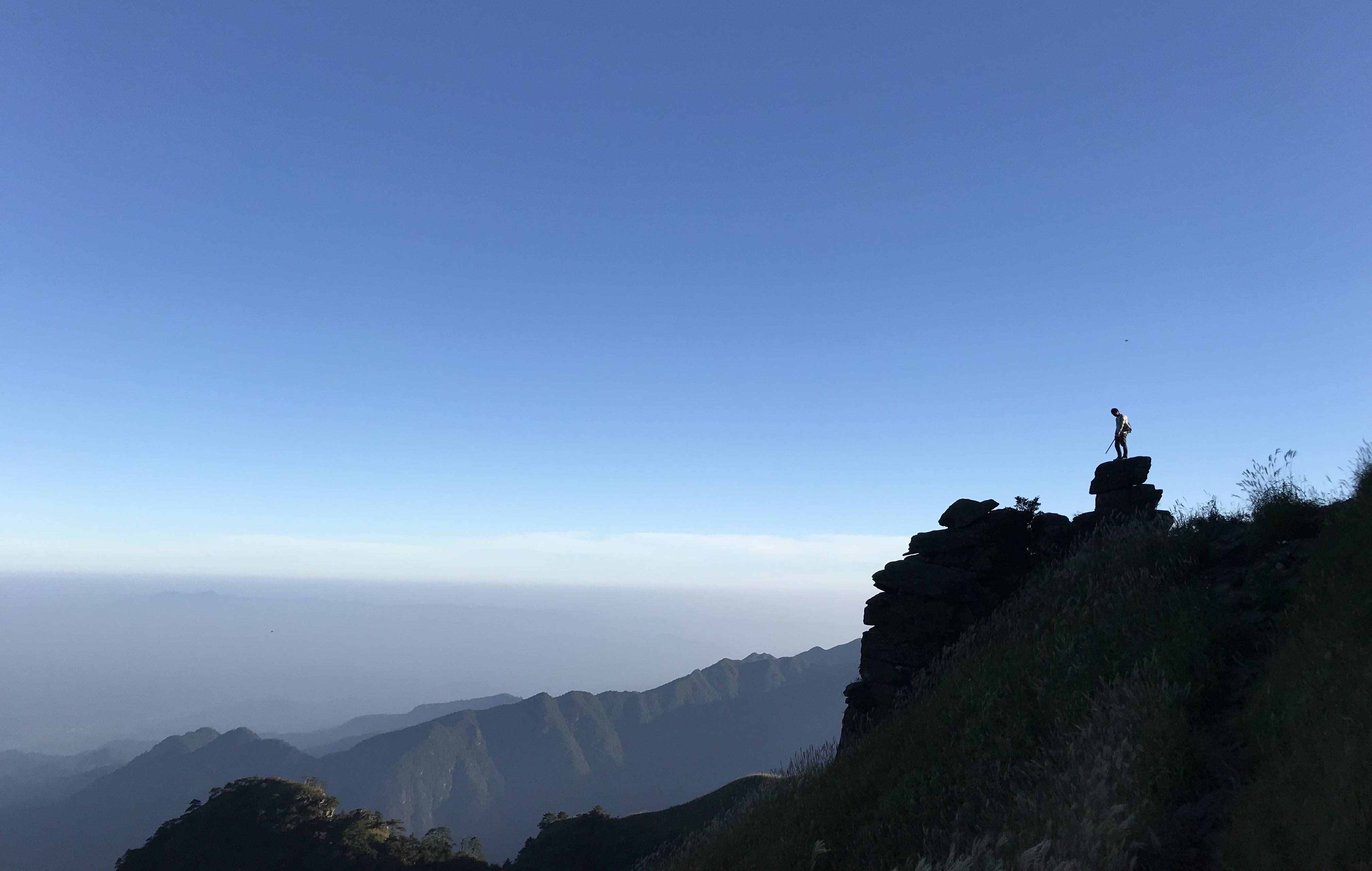 最全武功山攻略：穷游，一日游，二日游，徒步路线，露营，客栈预定...