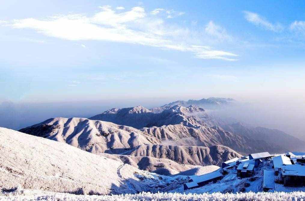 最全武功山攻略：穷游，一日游，二日游，徒步路线，露营，客栈预定...